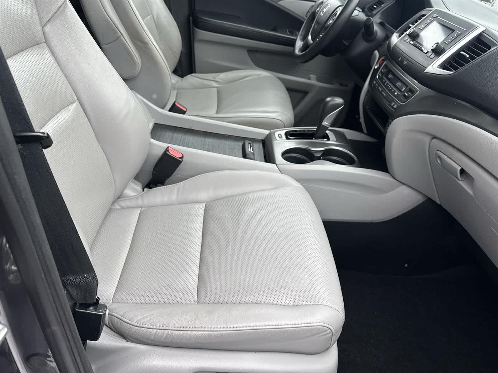 Thumbnail: 2019 Honda Ridgeline - 16