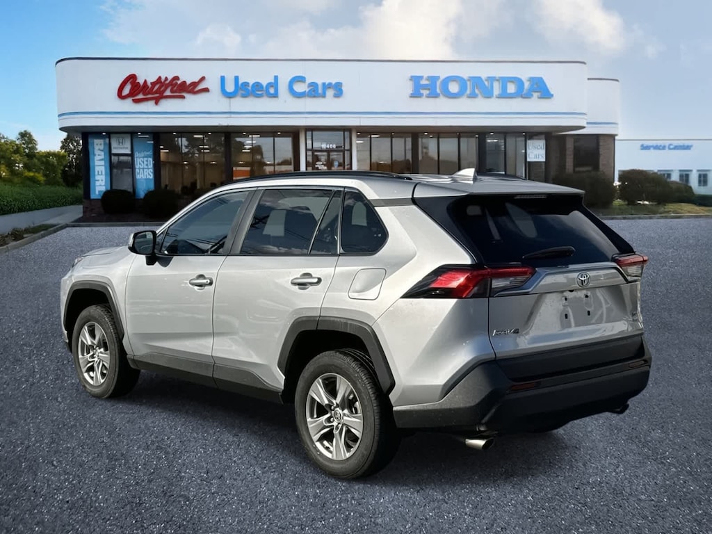 Used 2024 Toyota RAV4 XLE SUV