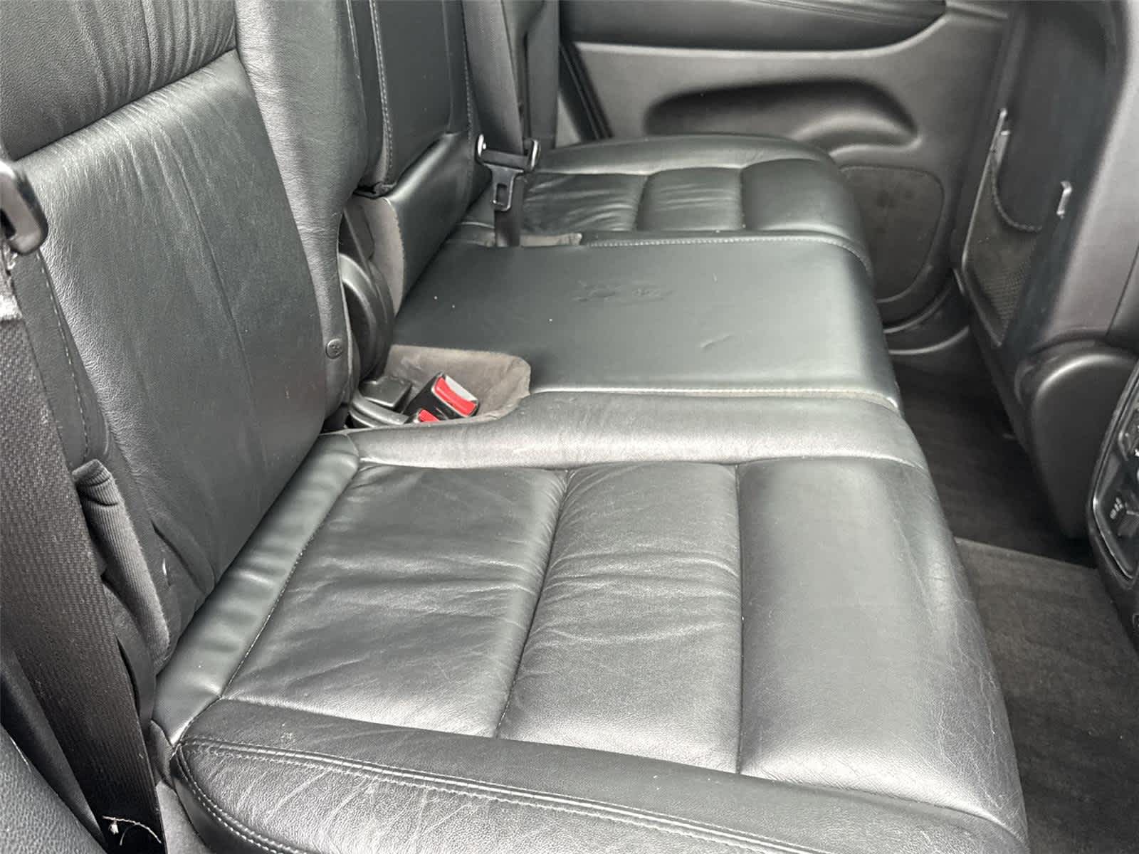 Thumbnail: 2013 Jeep Grand Cherokee - 17