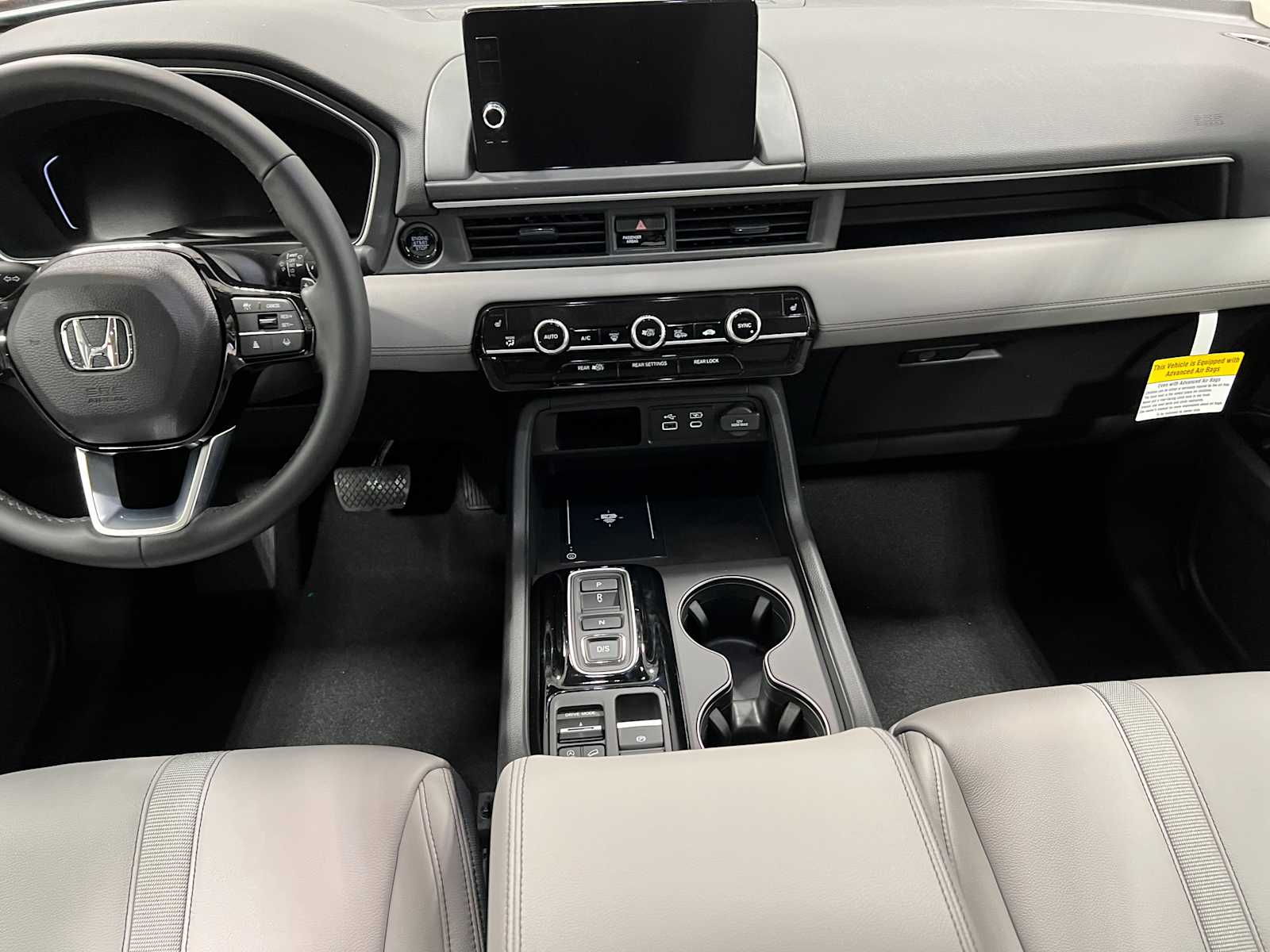 Thumbnail: 2025 Honda Pilot - 17
