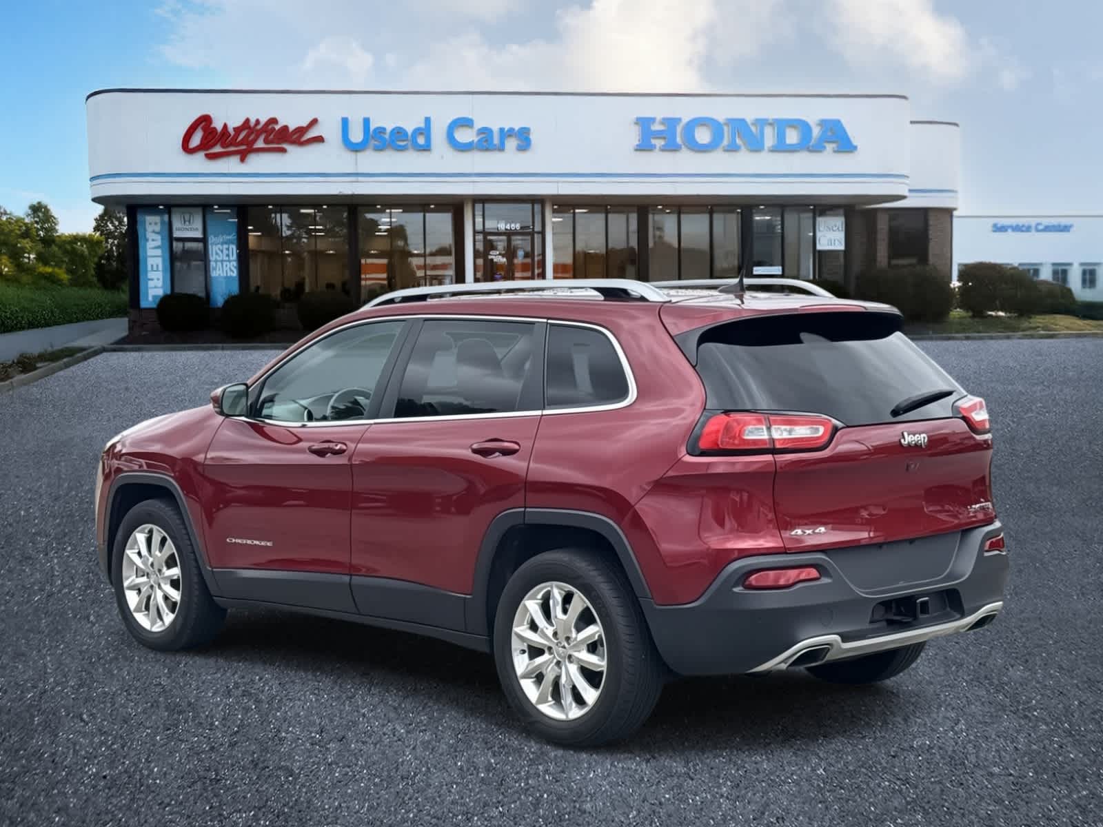Thumbnail: 2017 Jeep Cherokee - 3