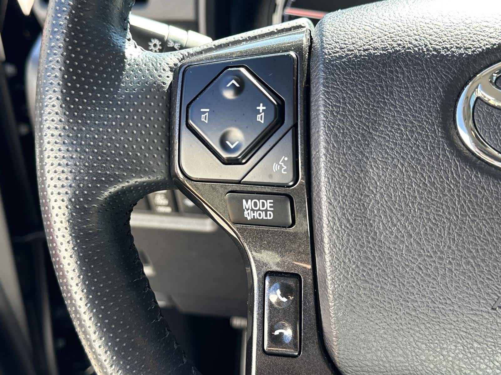 Thumbnail: 2023 Toyota 4Runner - 20