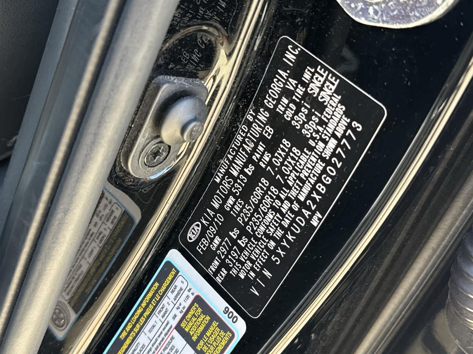 Thumbnail: 2011 Kia Sorento - 32