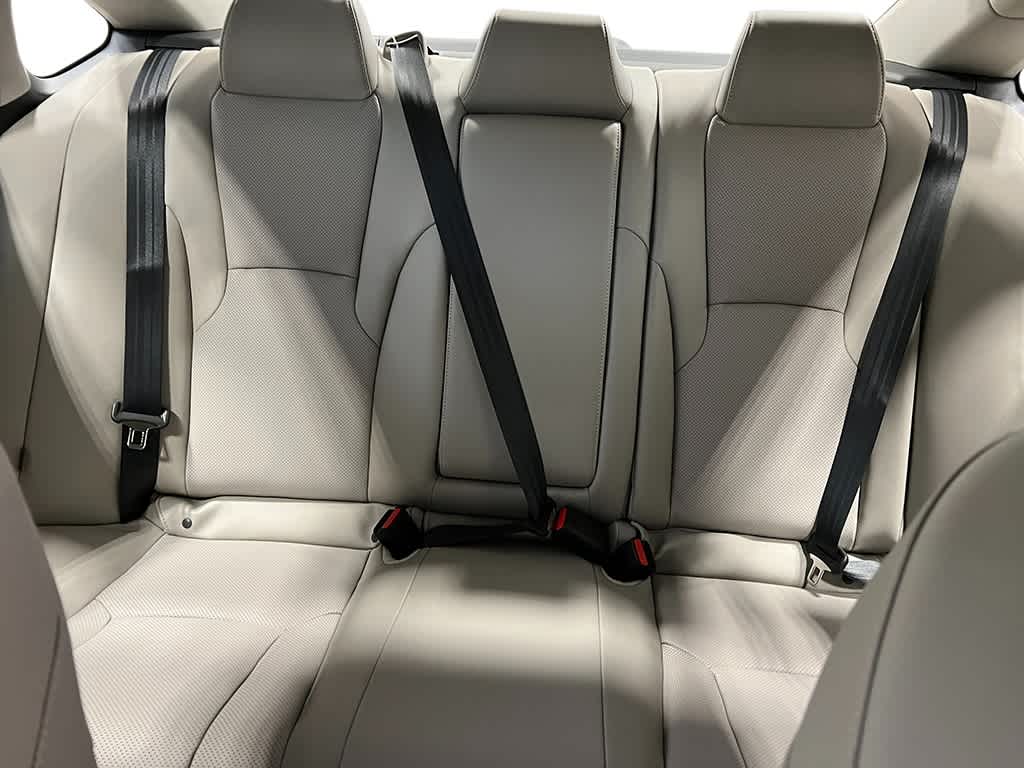 2025 Honda Accord Touring 28