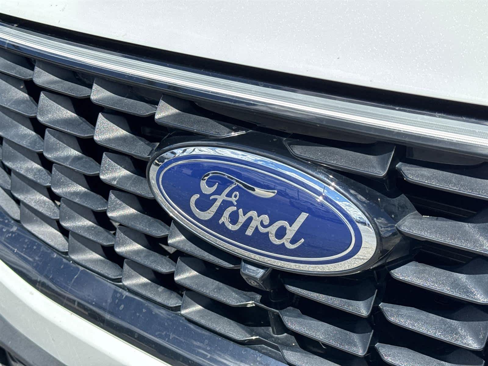 Thumbnail: 2023 Ford Escape - 10