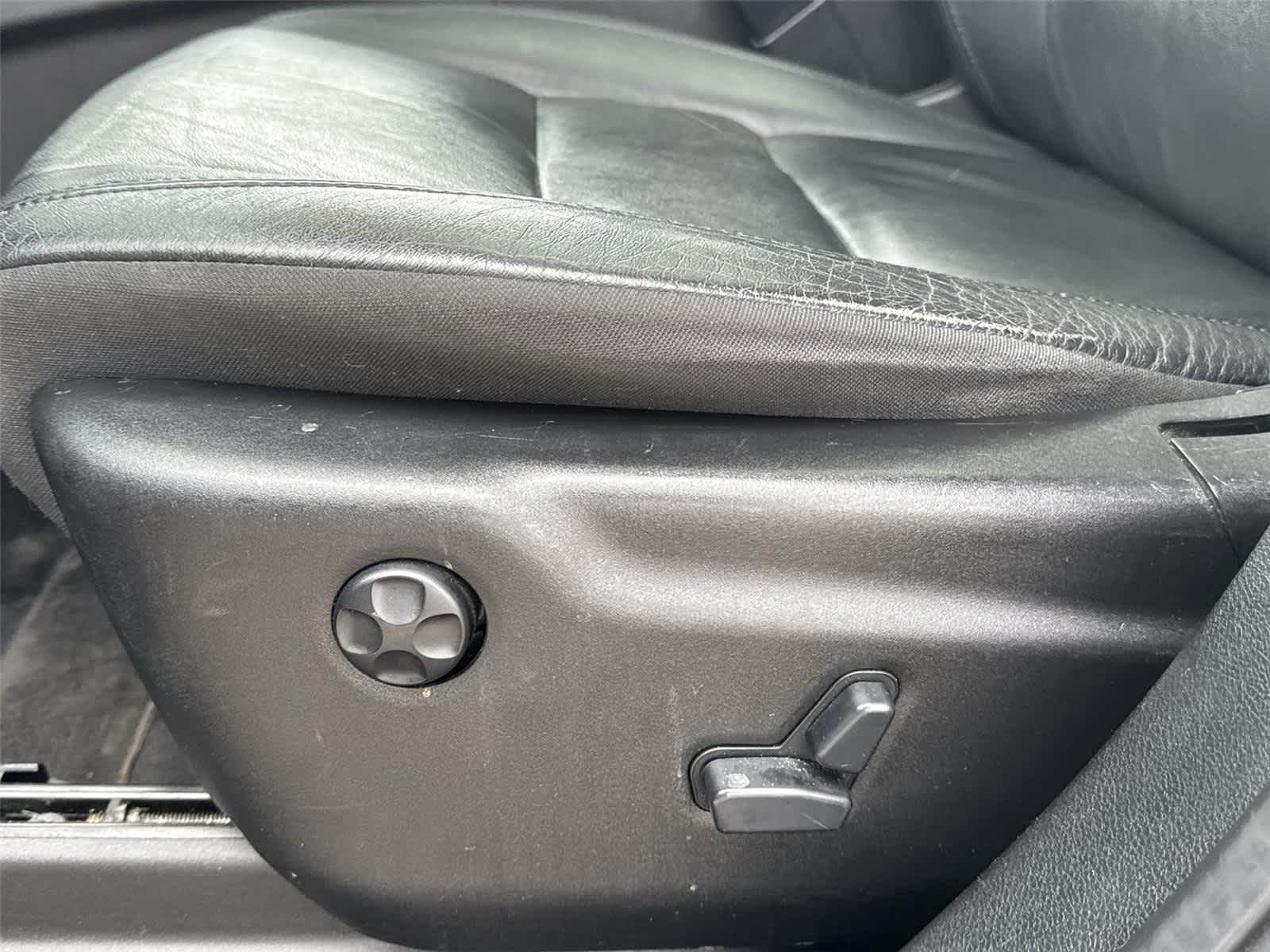 Thumbnail: 2013 Jeep Grand Cherokee - 15