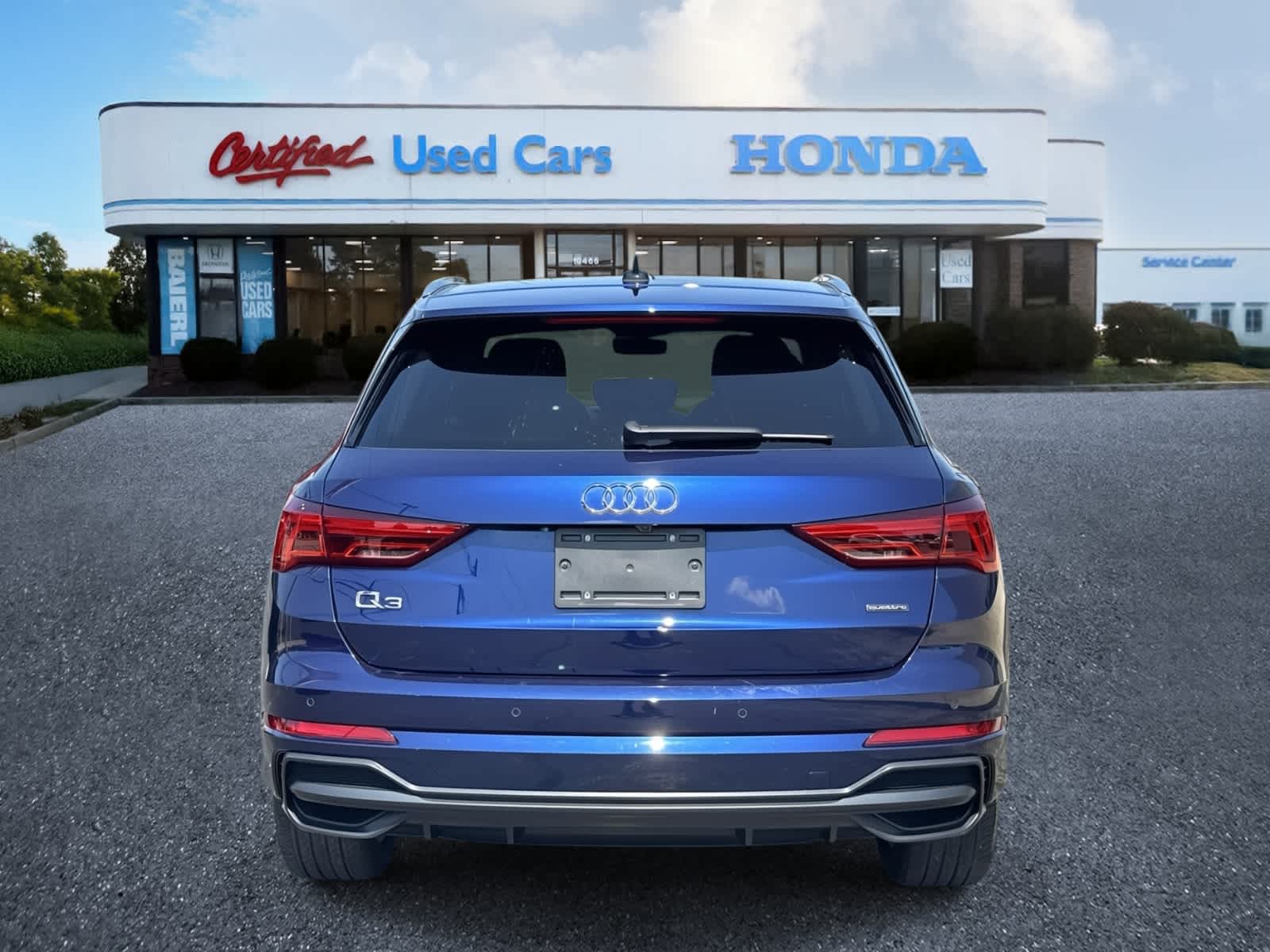 Thumbnail: 2021 Audi Q3 - 4