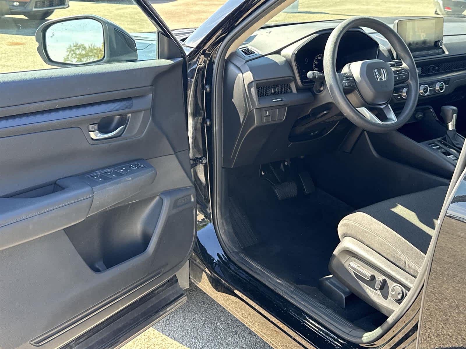 2023 Honda CR-V EX photo 2