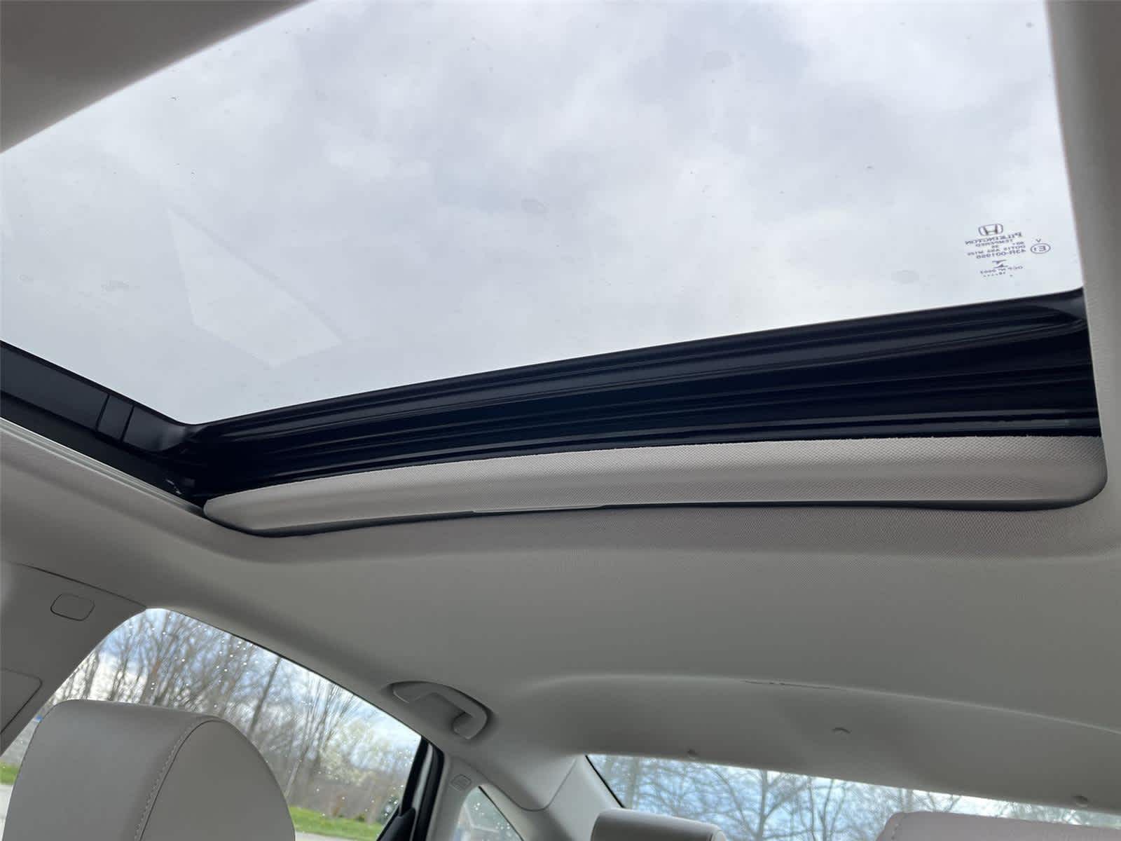 Thumbnail: 2019 Honda Accord - 16