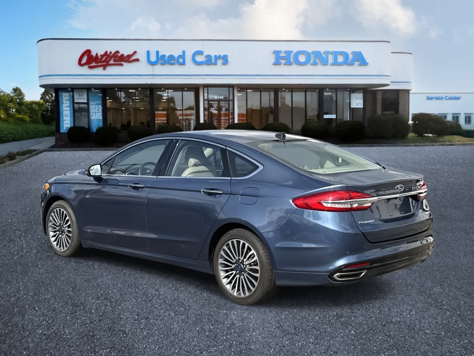 2018 Ford Fusion SE photo 3