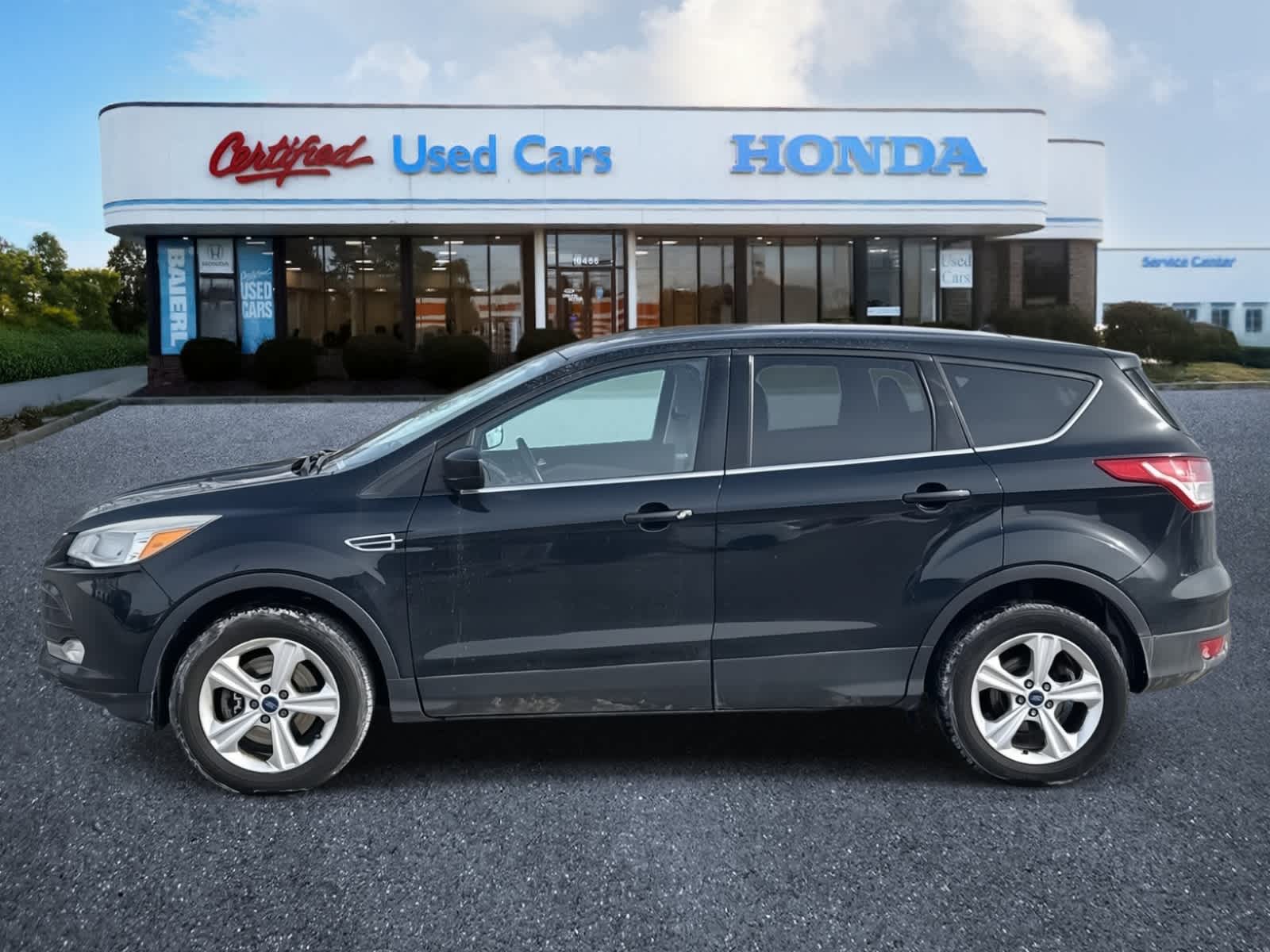 Used 2015 Ford Escape SE with VIN 1FMCU9GX1FUB18158 for sale in Wexford, PA