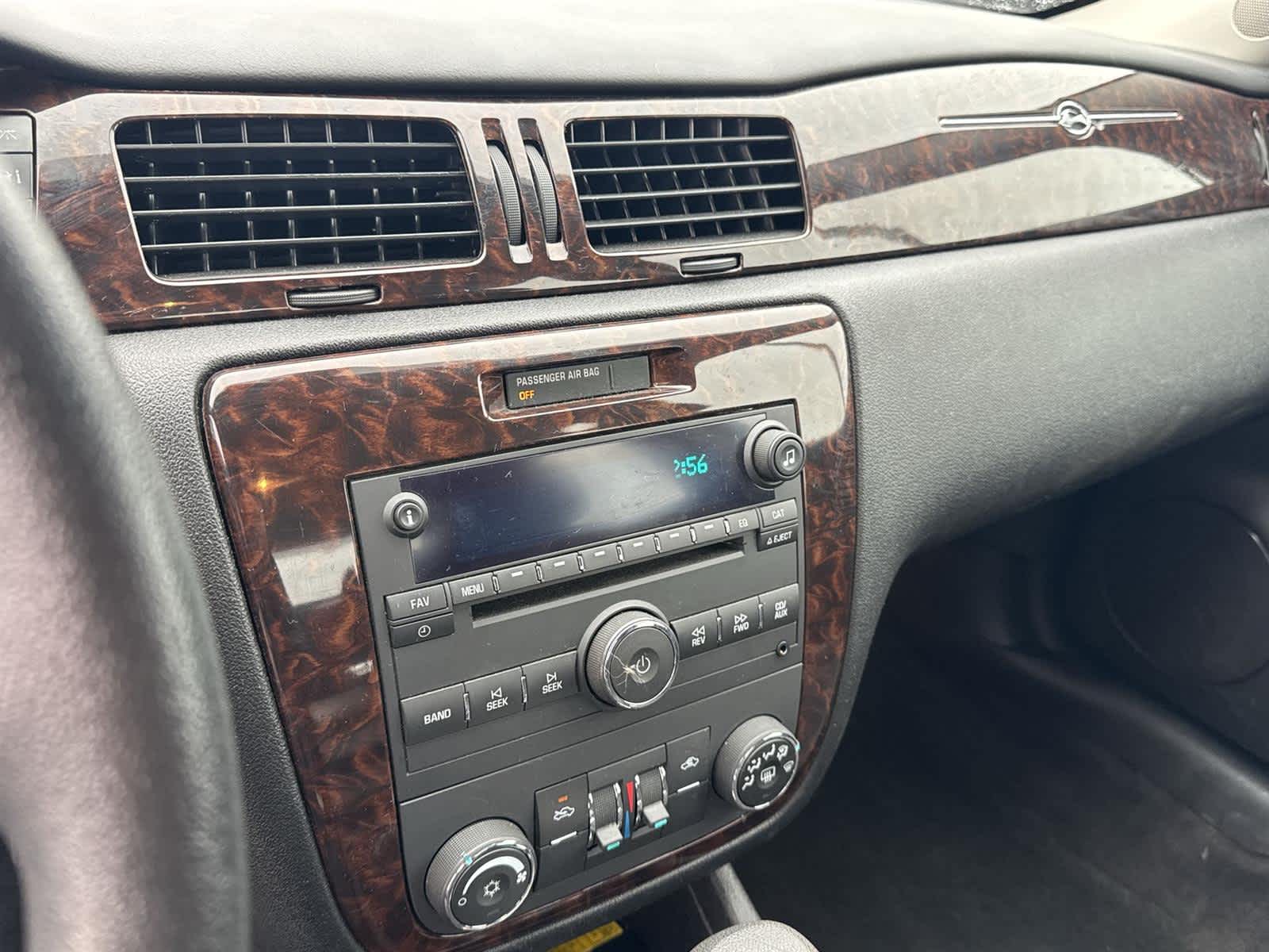 Thumbnail: 2015 Chevrolet Impala - 25