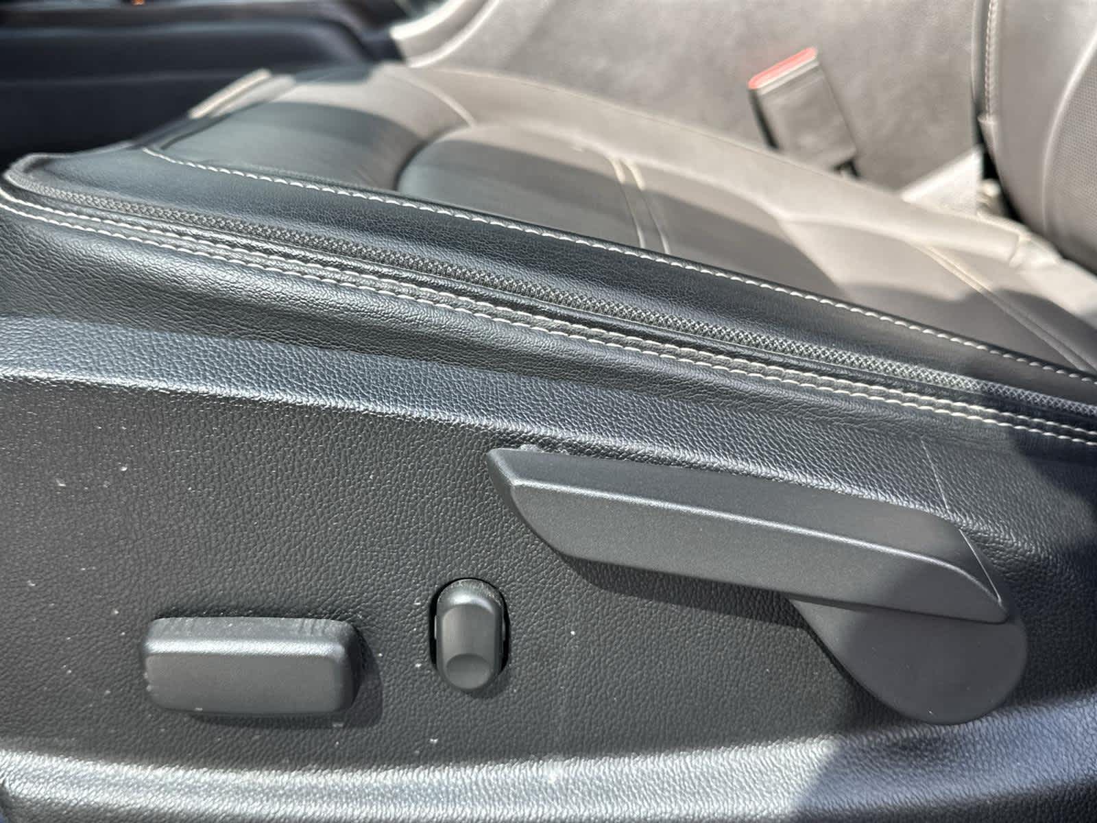 Thumbnail: 2021 GMC Canyon - 12