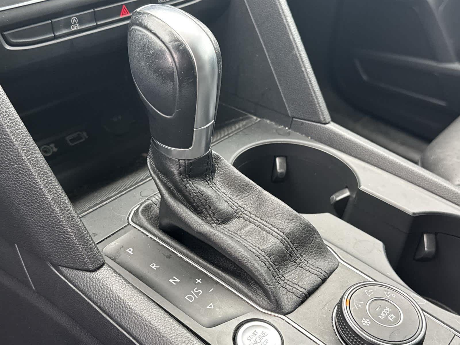 Thumbnail: 2018 Volkswagen Atlas - 25