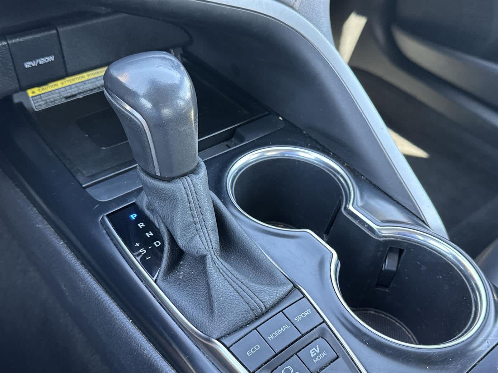Thumbnail: 2020 Toyota Camry - 30