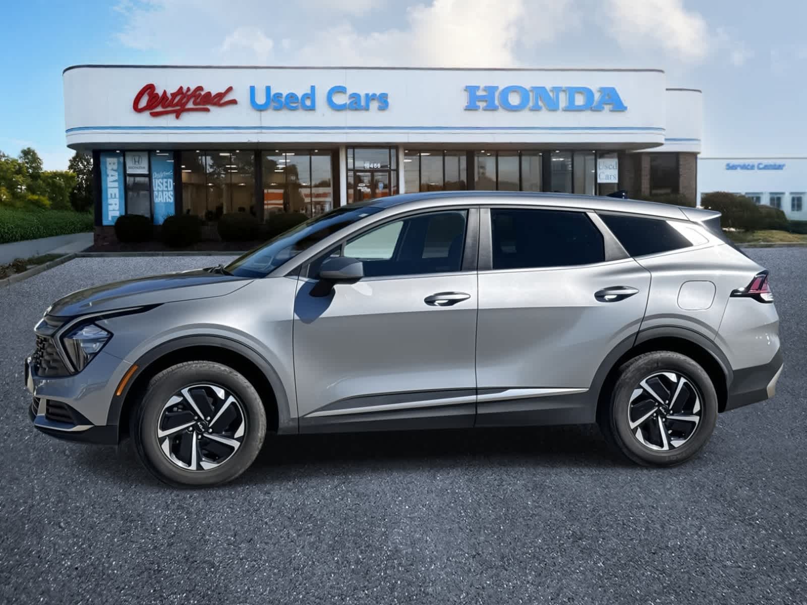 2023 Kia Sportage Hybrid LX photo 2