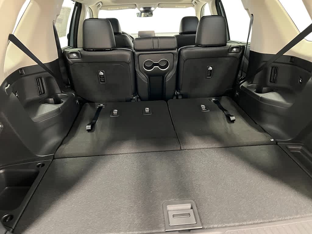 2025 Honda Pilot Touring 34