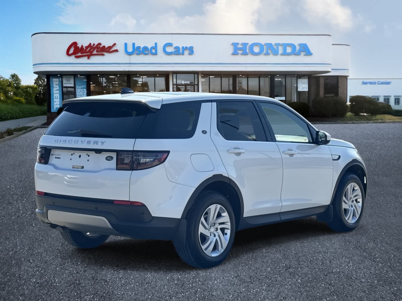 Thumbnail: 2020 Land Rover Discovery Sport - 5