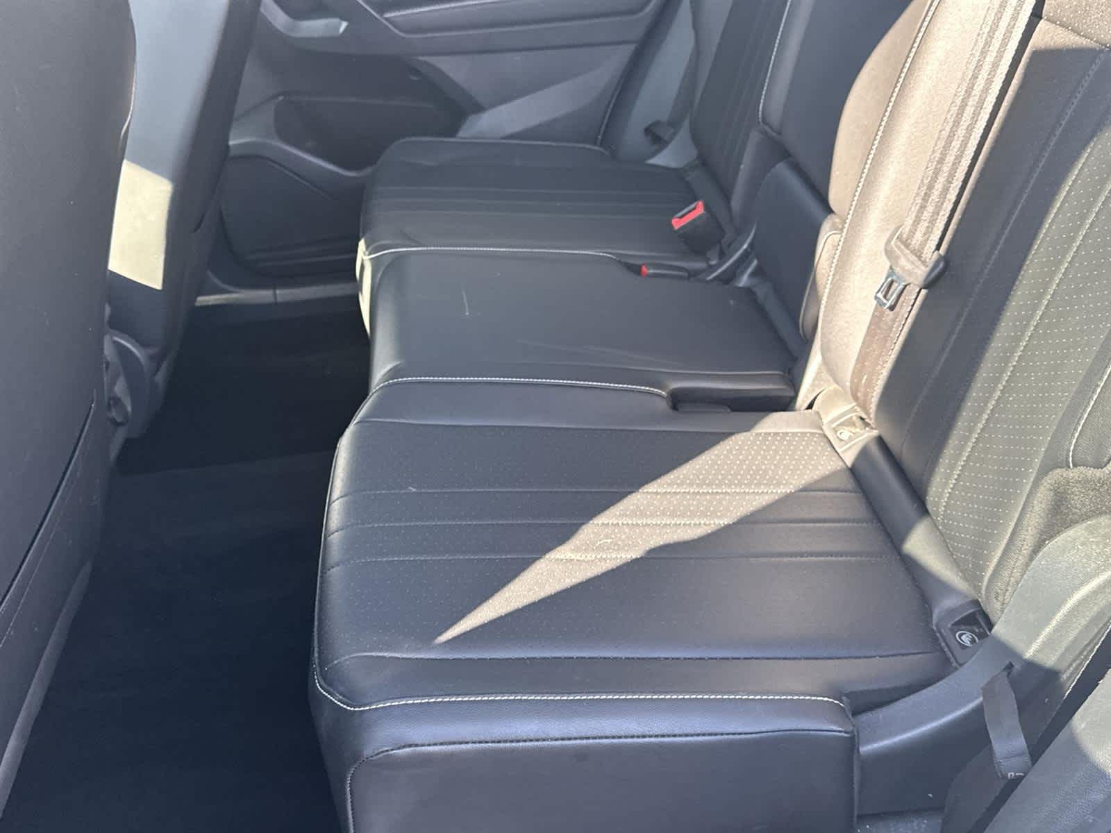 Thumbnail: 2022 Volkswagen Tiguan - 14