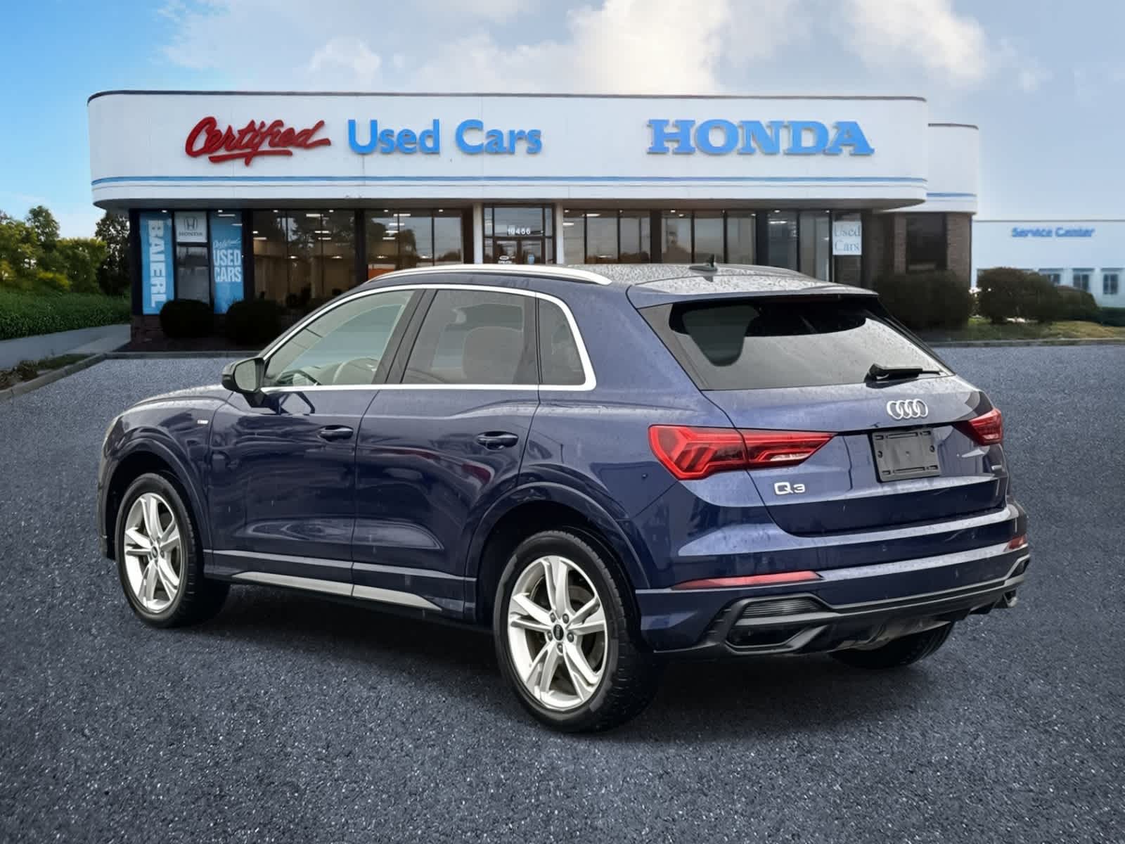 2021 Audi Q3 S line Premium Plus photo 3