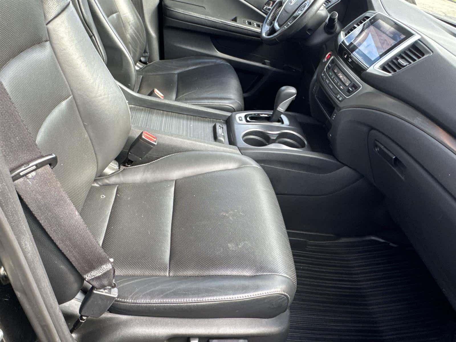 Thumbnail: 2017 Honda Ridgeline - 18