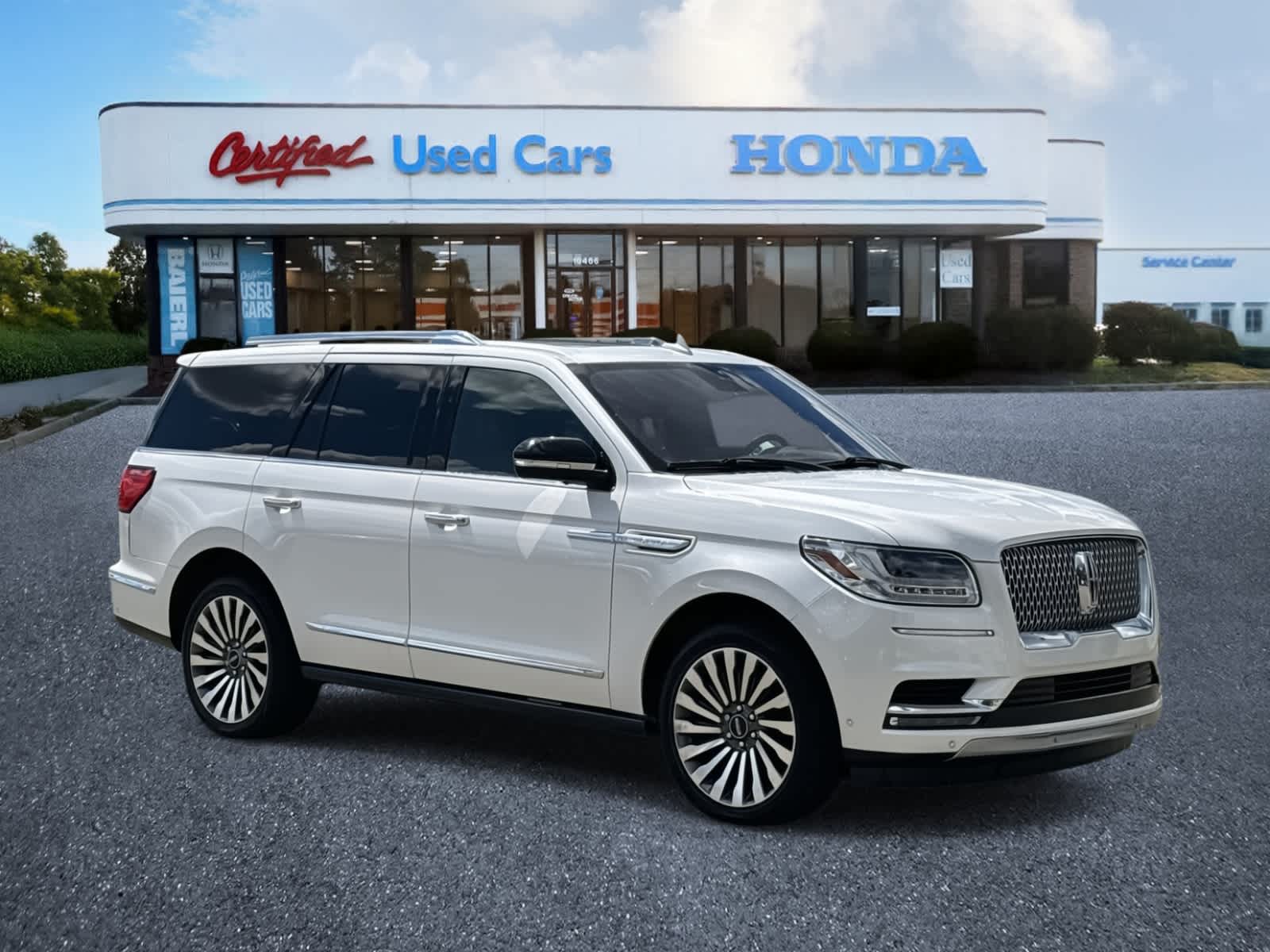 Thumbnail: 2019 Lincoln Navigator - 7
