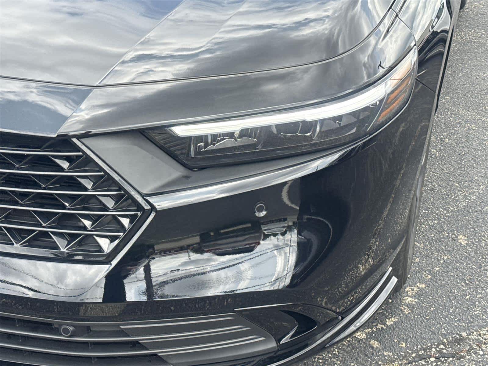 2025 Honda Accord Hybrid EX-L - Photo 9