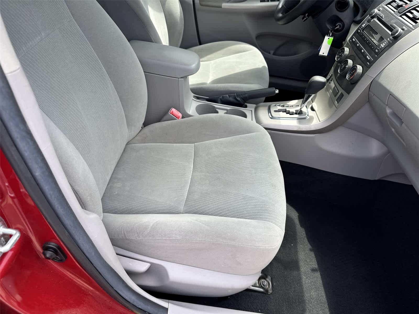 Thumbnail: 2011 Toyota Corolla - 17
