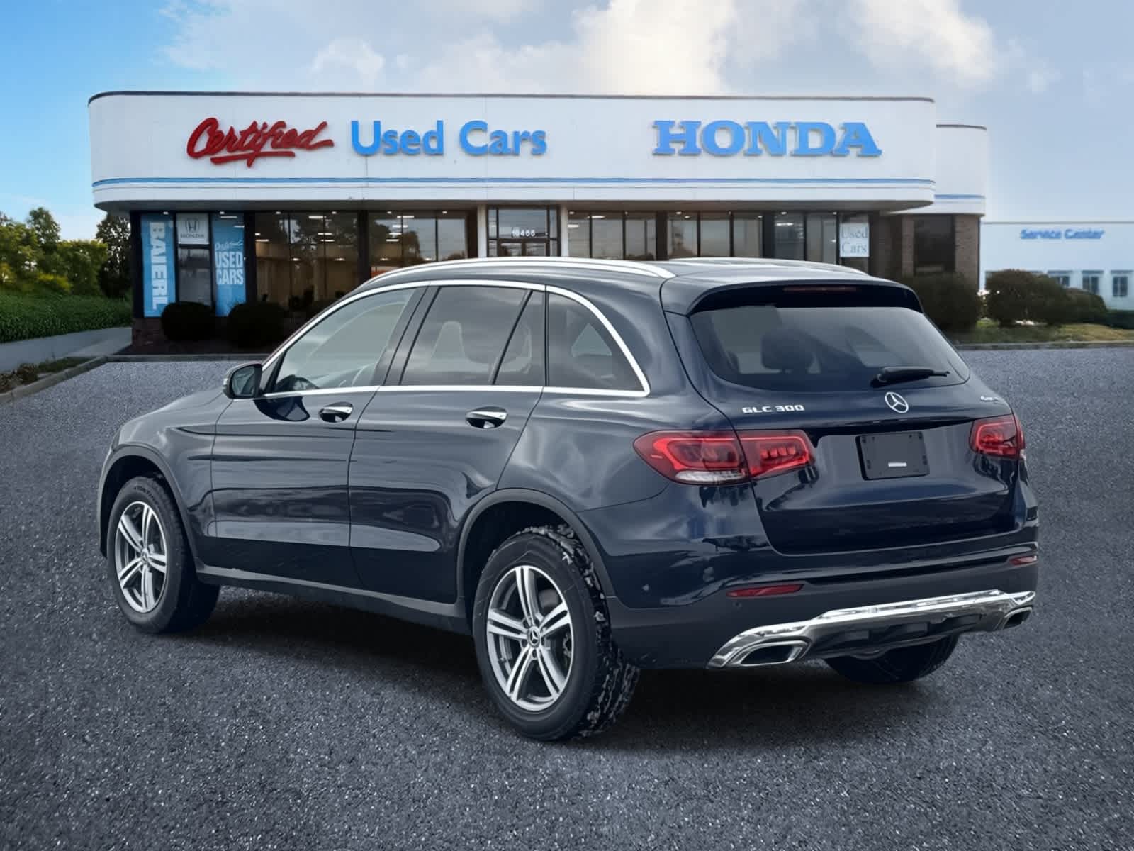 Thumbnail: 2022 Mercedes-Benz GLC - 3