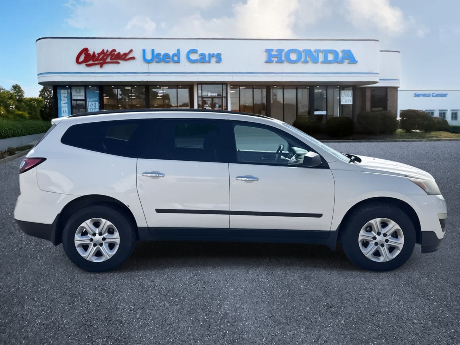 Thumbnail: 2014 Chevrolet Traverse - 7