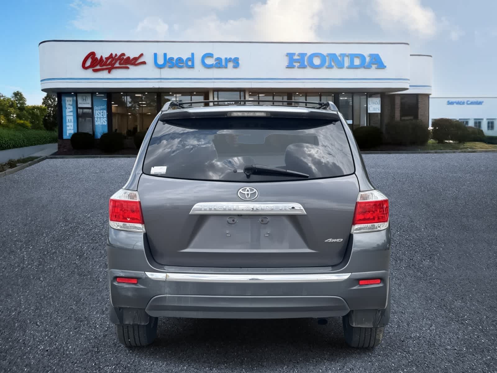 Thumbnail: 2012 Toyota Highlander - 4