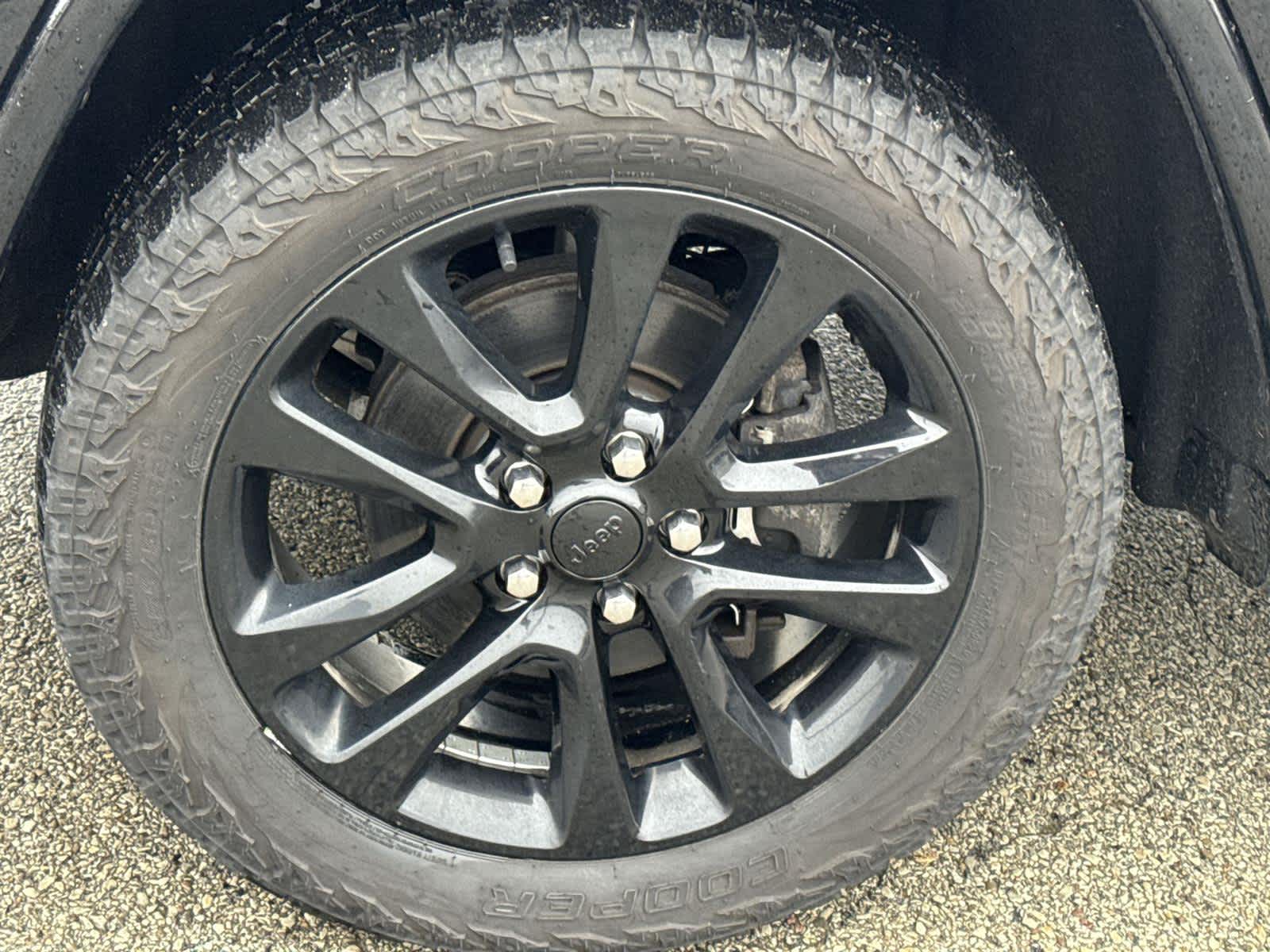 Thumbnail: 2020 Jeep Grand Cherokee - 11