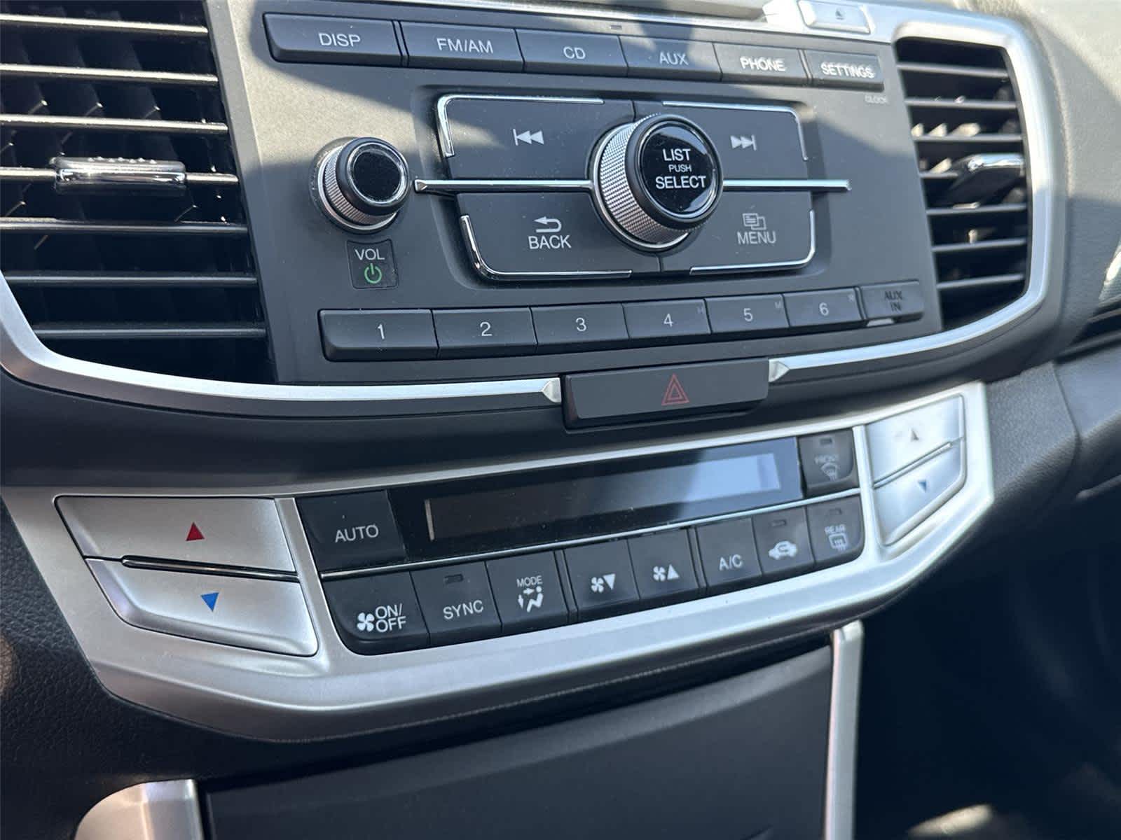 Thumbnail: 2014 Honda Accord - 31