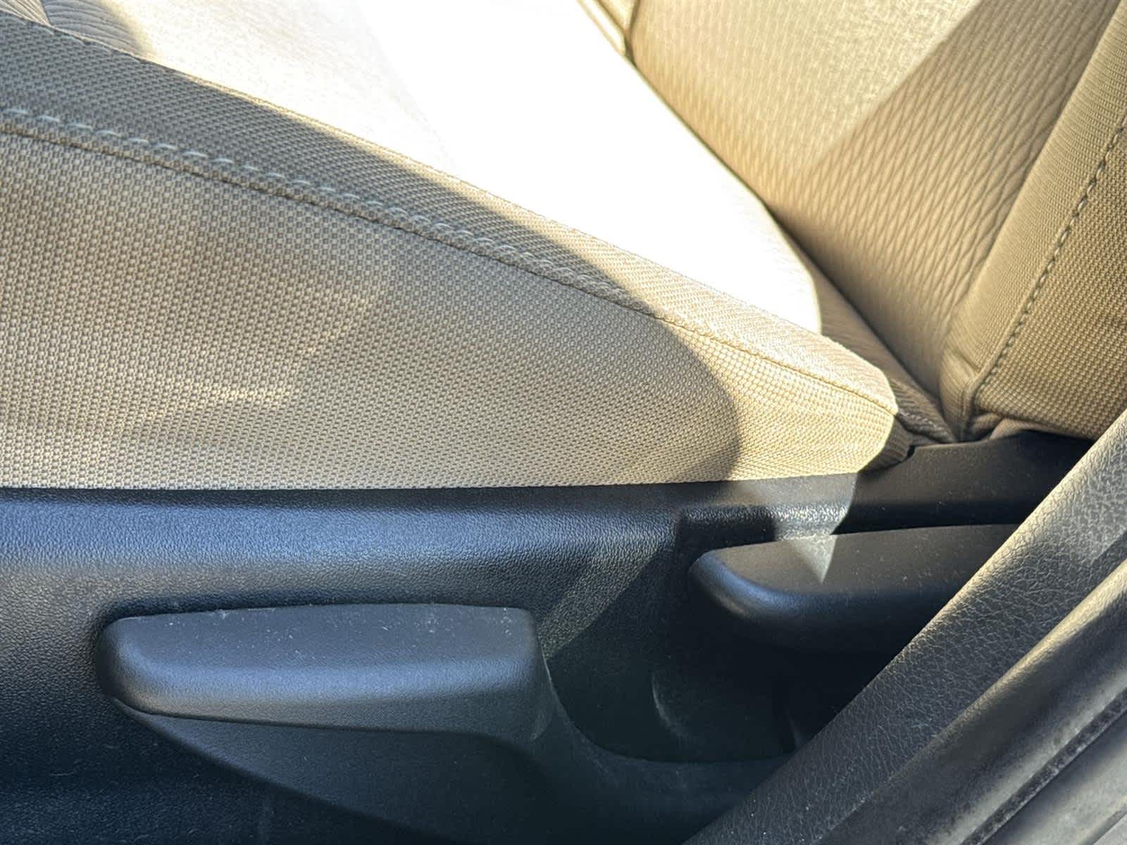 Thumbnail: 2014 Toyota Corolla - 12