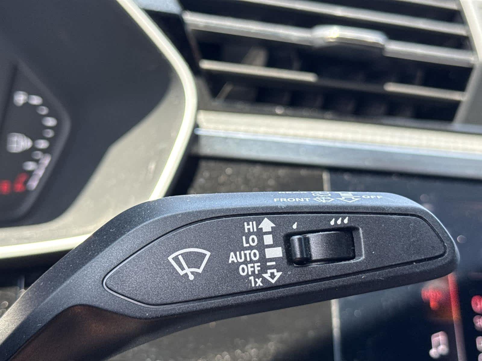 Thumbnail: 2021 Audi Q3 - 22