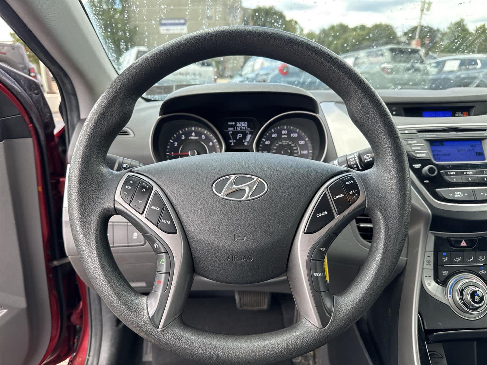 Thumbnail: 2013 Hyundai Elantra - 18