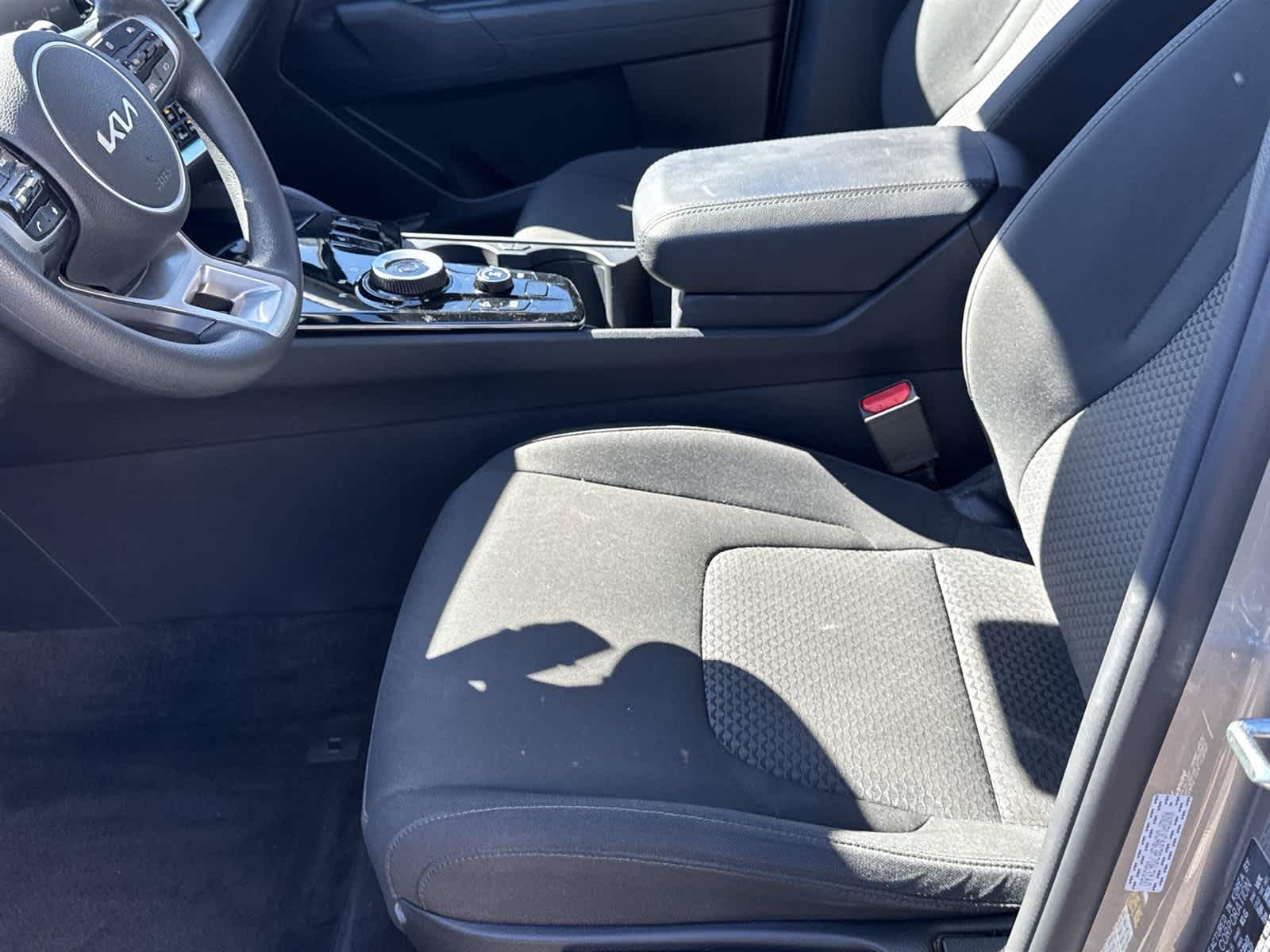 Thumbnail: 2023 Kia Sportage - 13