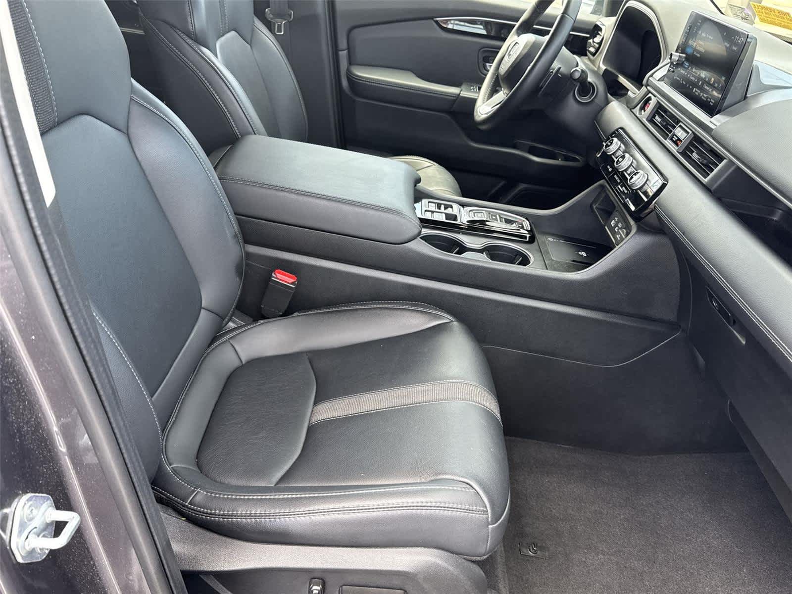 Thumbnail: 2023 Honda Pilot - 15