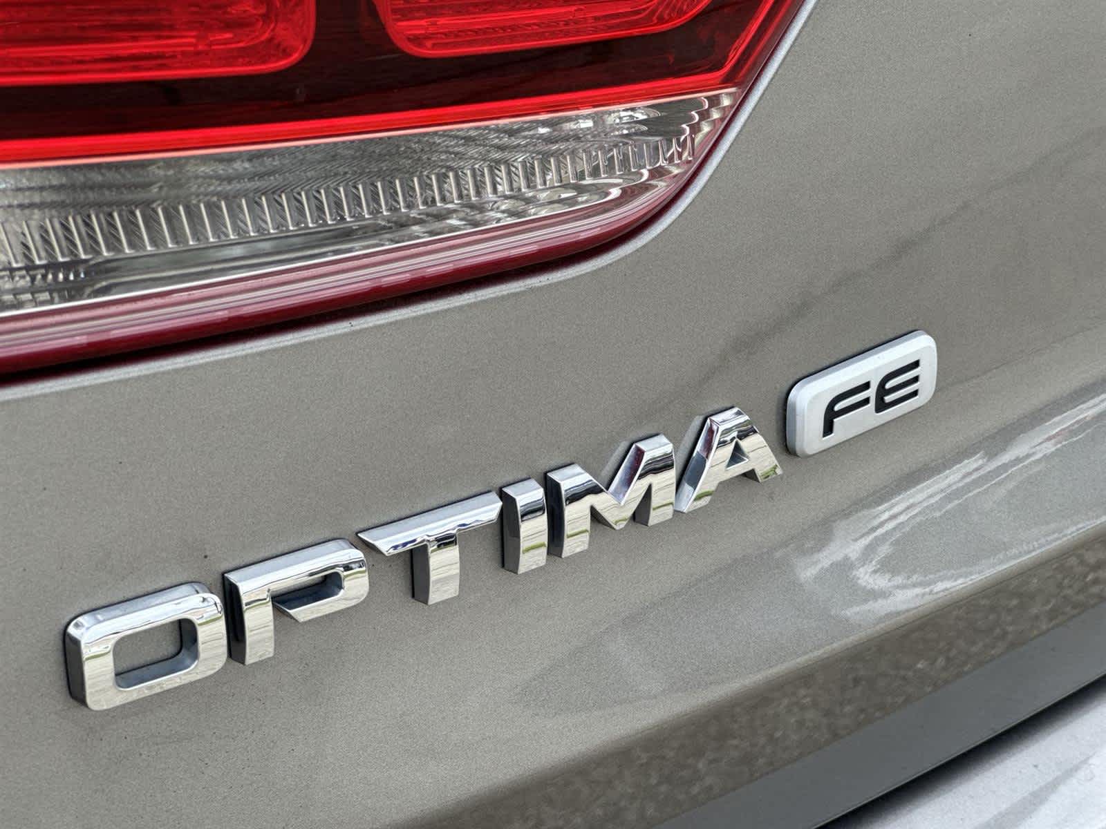 Thumbnail: 2016 Kia Optima - 11