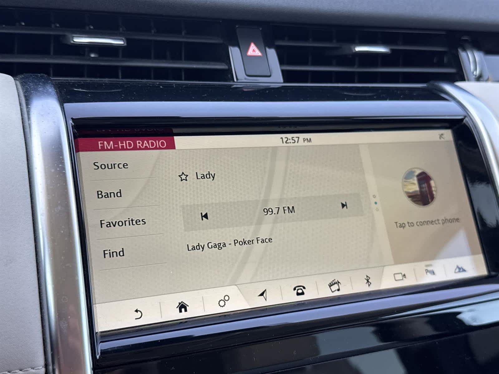 Thumbnail: 2020 Land Rover Discovery Sport - 26