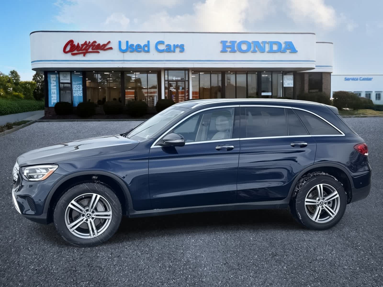 Thumbnail: 2022 Mercedes-Benz GLC - 2