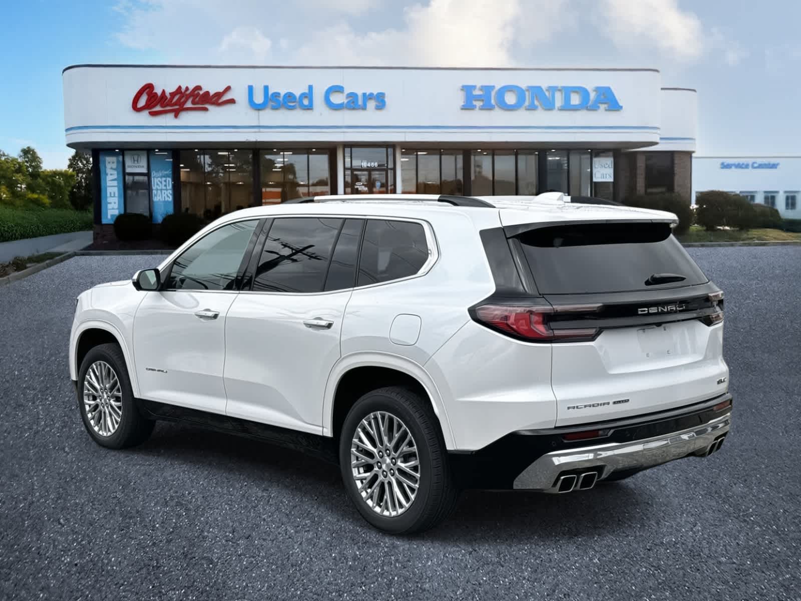 2024 Gmc Acadia Denali photo 3