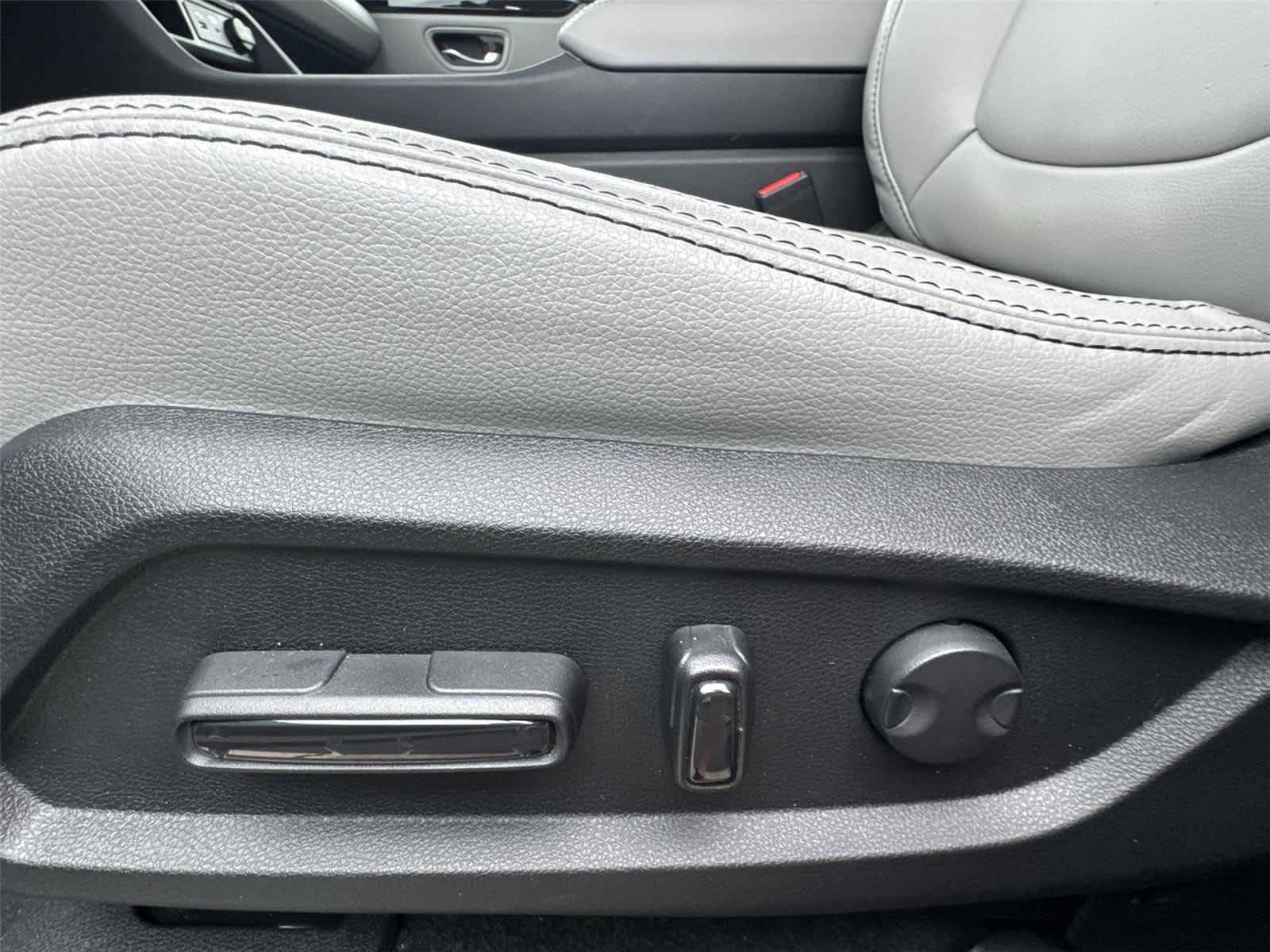 Thumbnail: 2025 Honda Pilot - 14