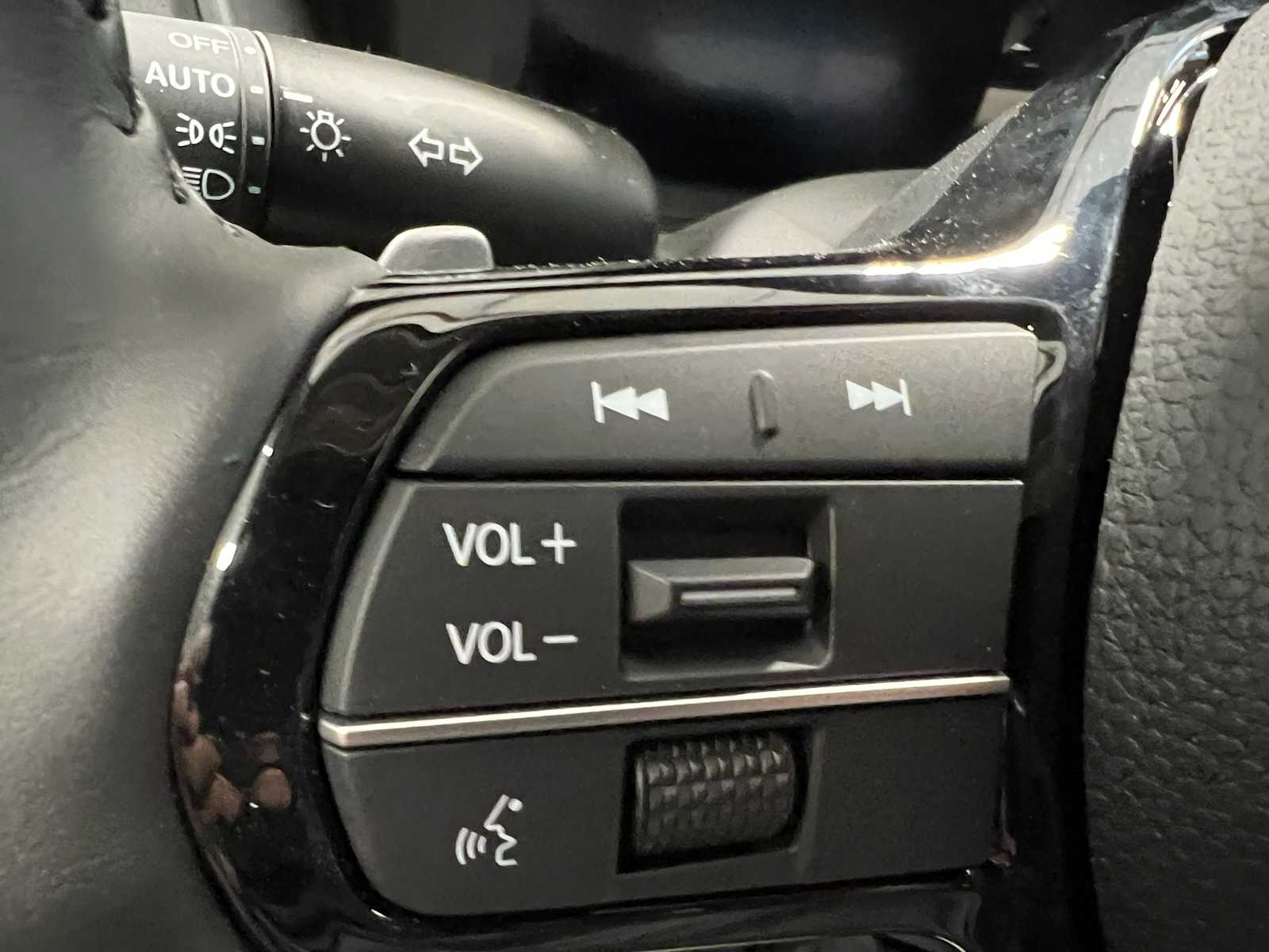 2025 Honda Accord Touring 21