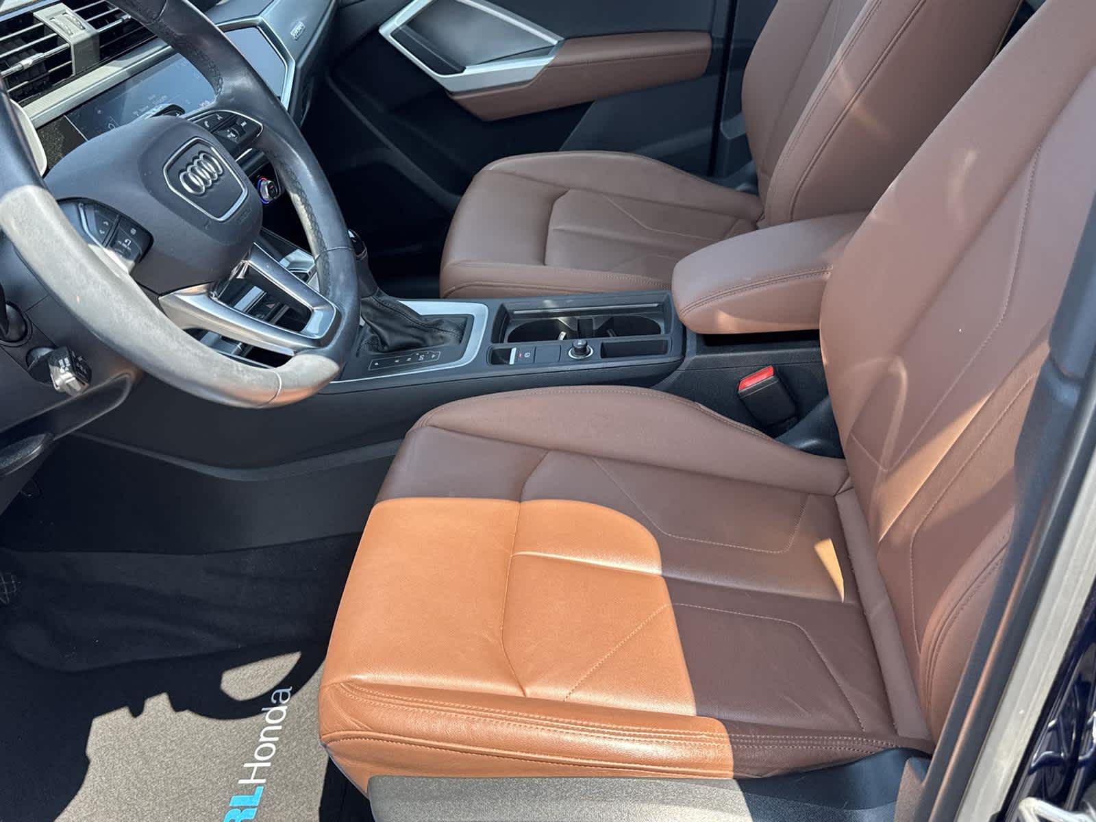 Thumbnail: 2021 Audi Q3 - 13