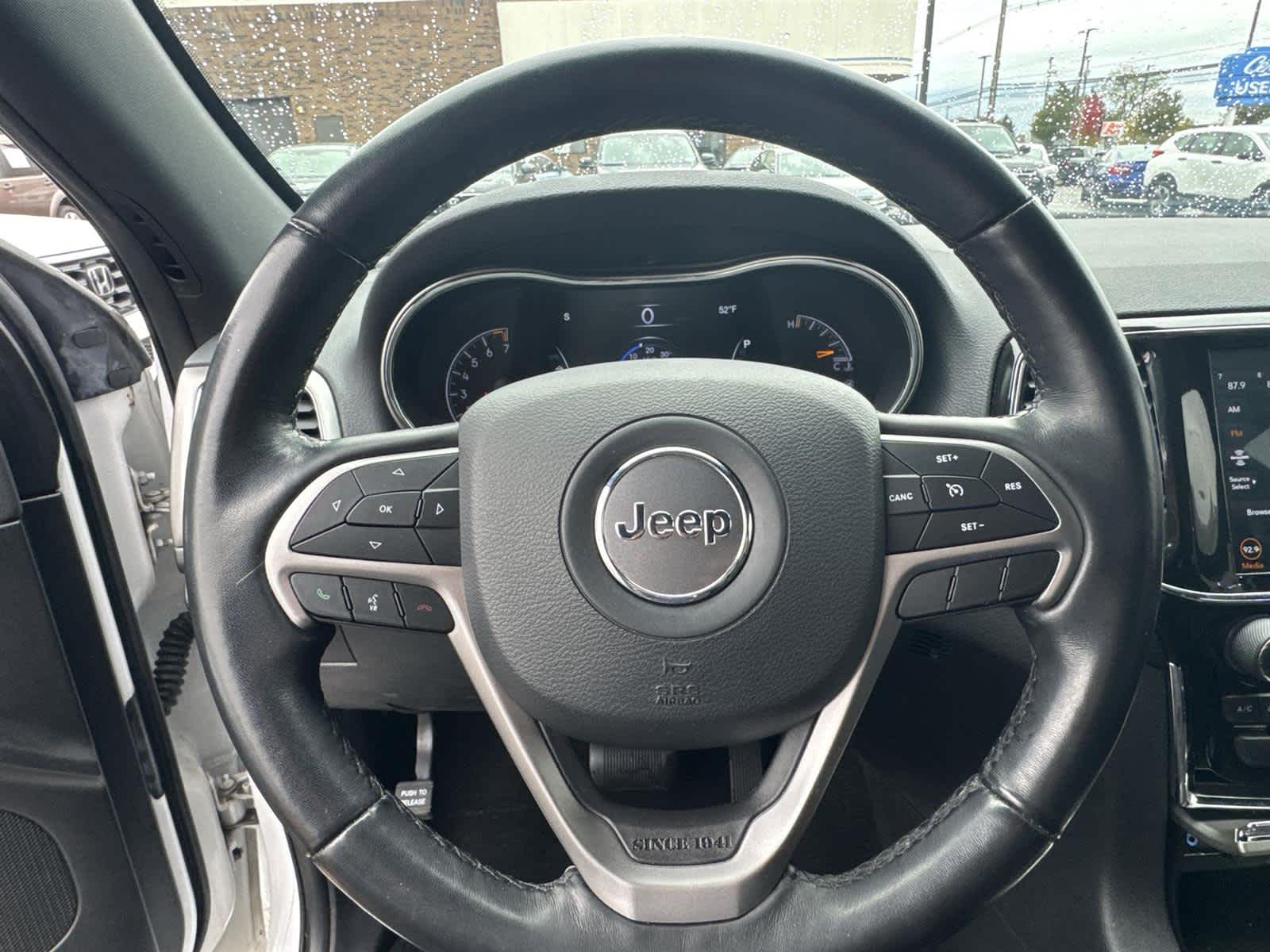 Thumbnail: 2021 Jeep Grand Cherokee - 18