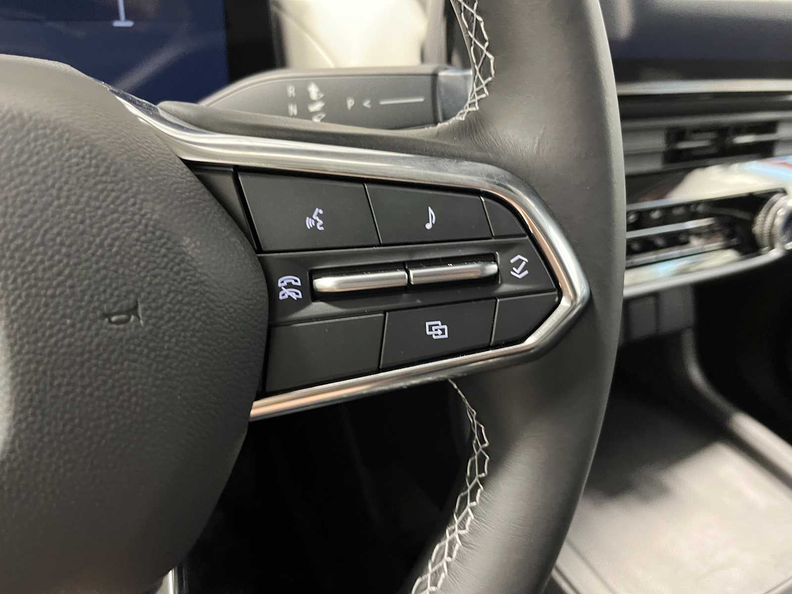 Thumbnail: 2025 Honda Prologue - 19