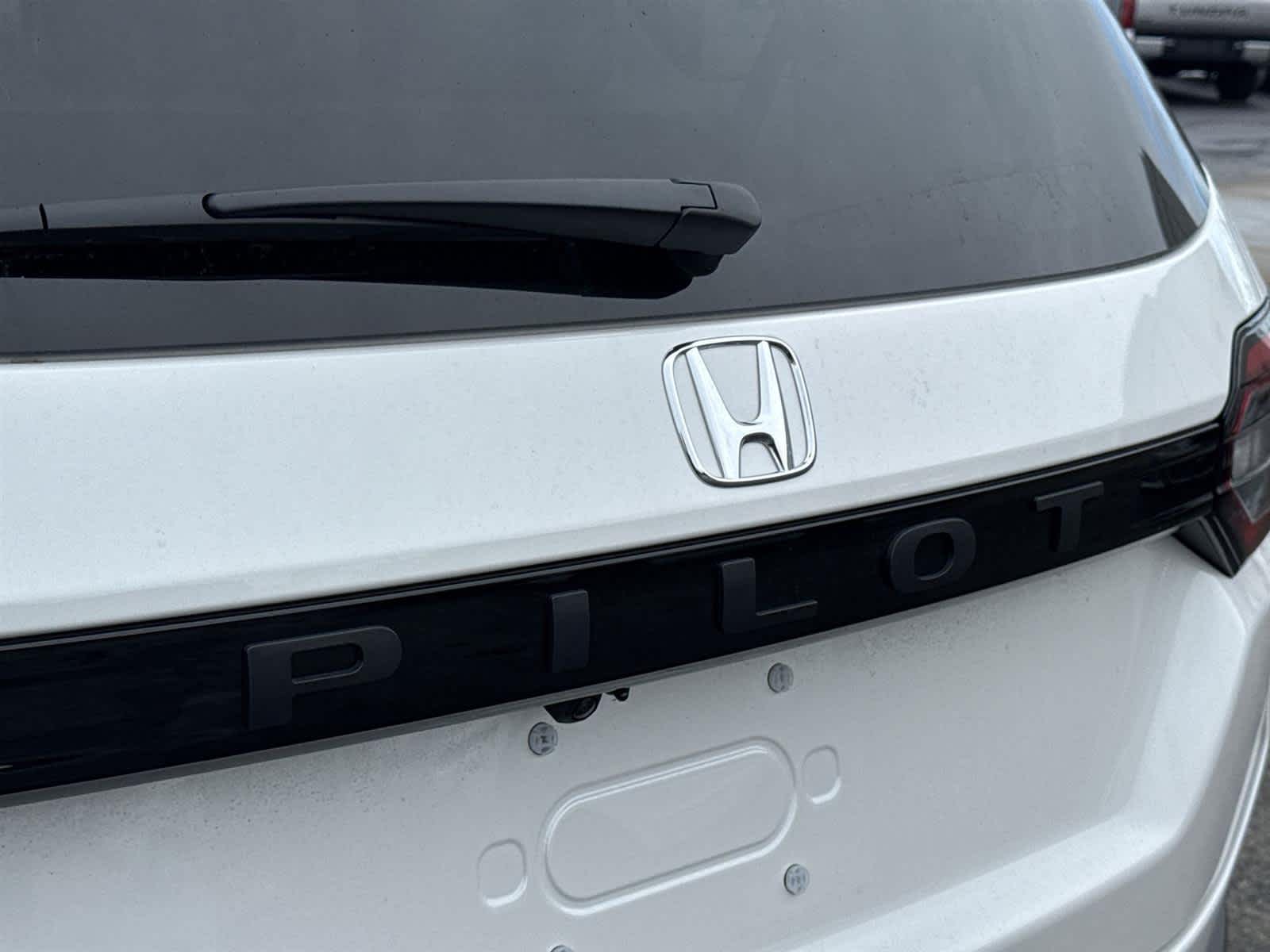 Thumbnail: 2025 Honda Pilot - 11