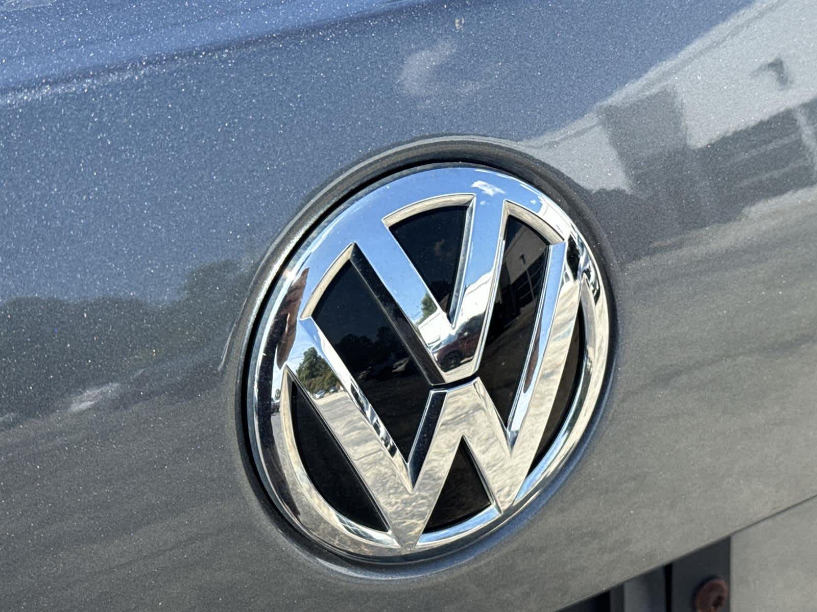 Thumbnail: 2016 Volkswagen Jetta - 11