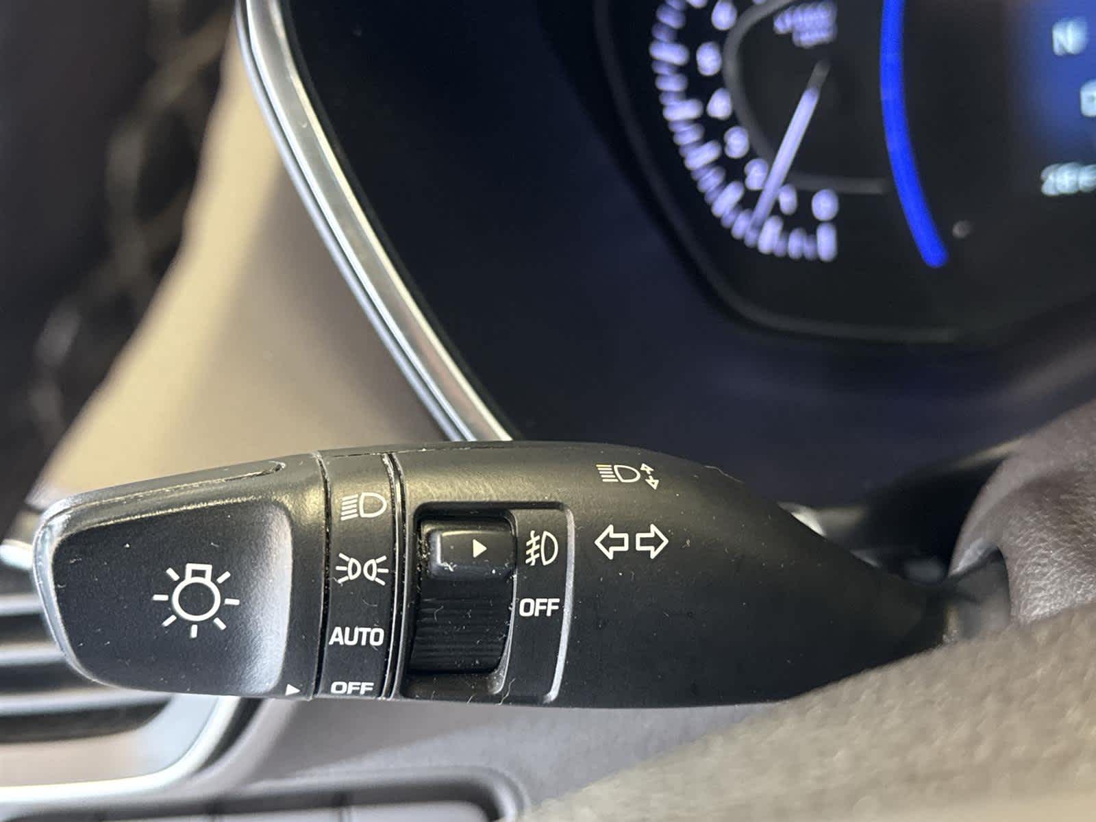 Thumbnail: 2019 Hyundai Santa Fe - 24